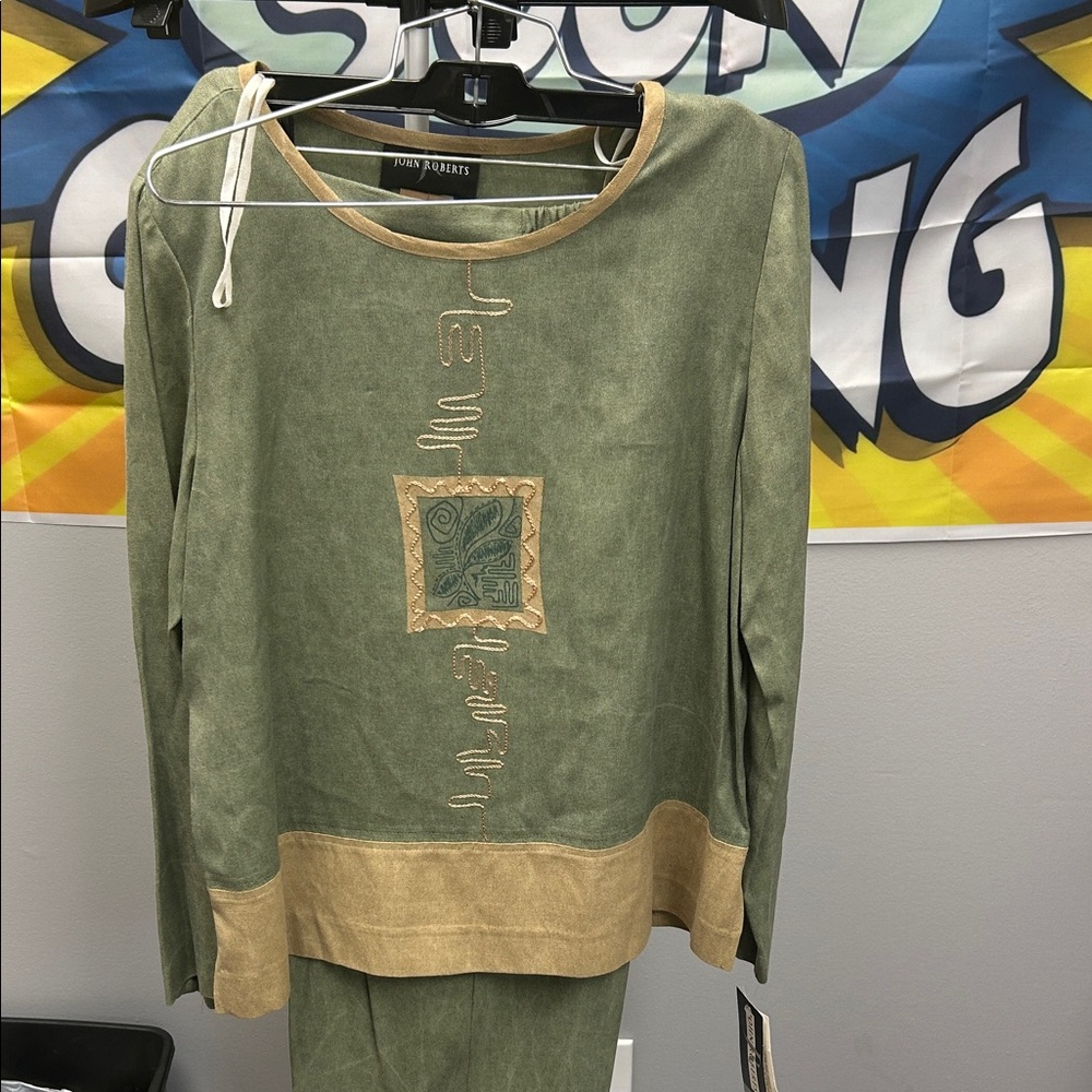 Paris Sport Club Women's Green and Tan Top